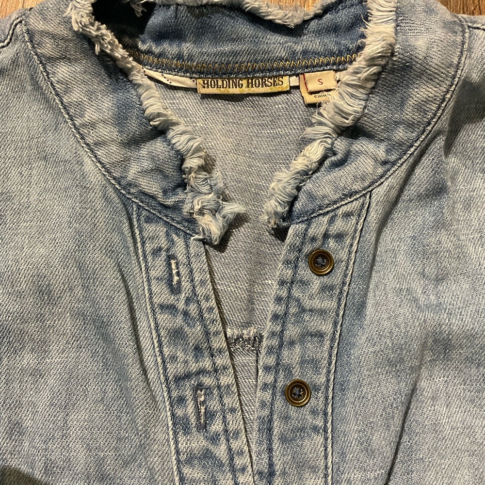 Anthropologie Women’s Dark Horse Denim Pull over top Size Small